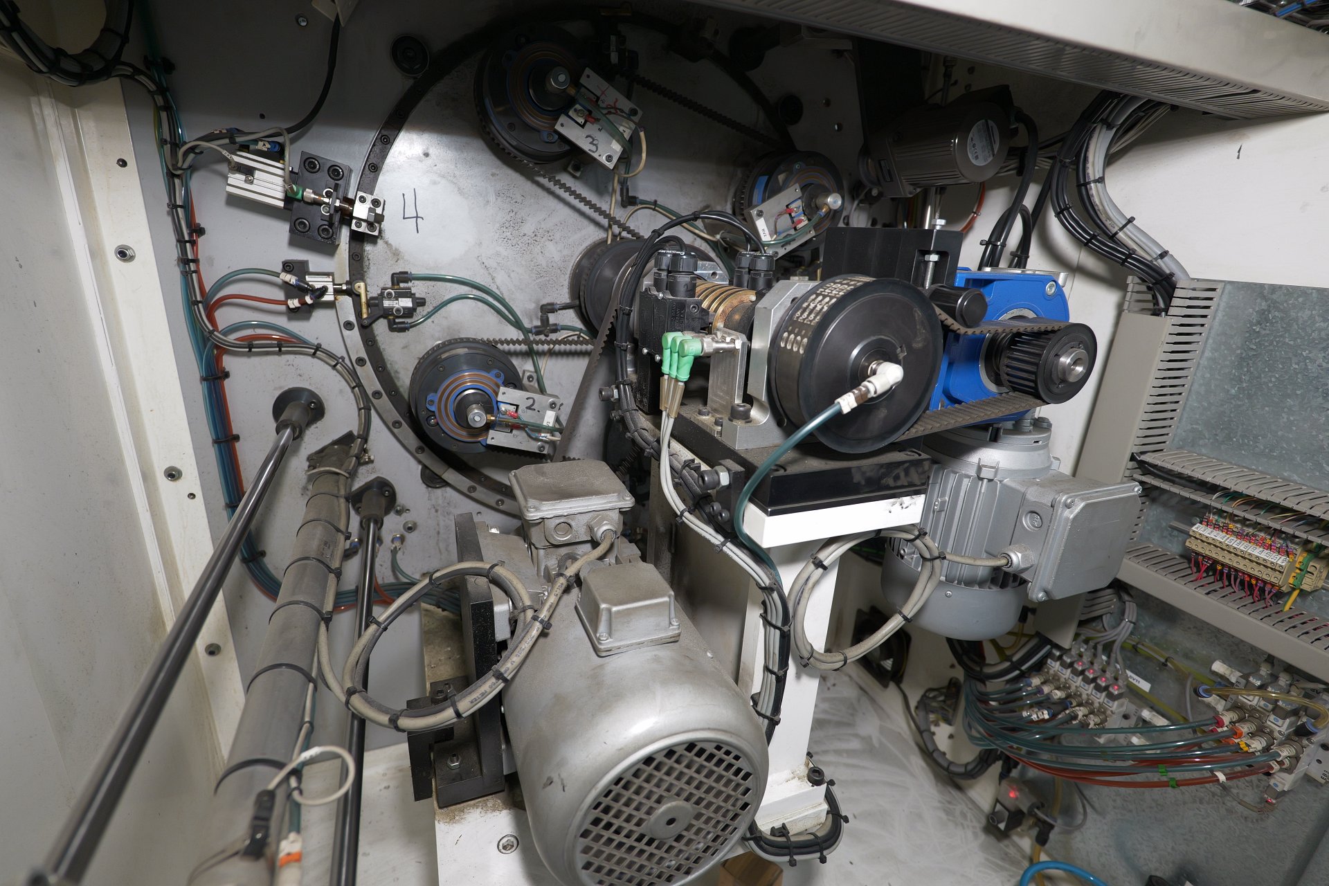 ABG Vectra 410 mm 16 inches – Automatic Turret rewinder – Nice machine for long runs - Image 7